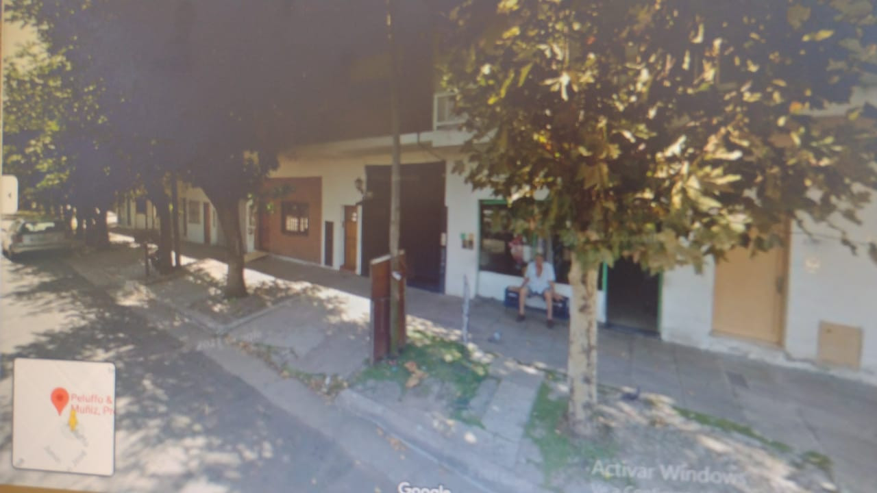 Depósito en alquiler de 30 m2 aprox. en Muñiz con cochera